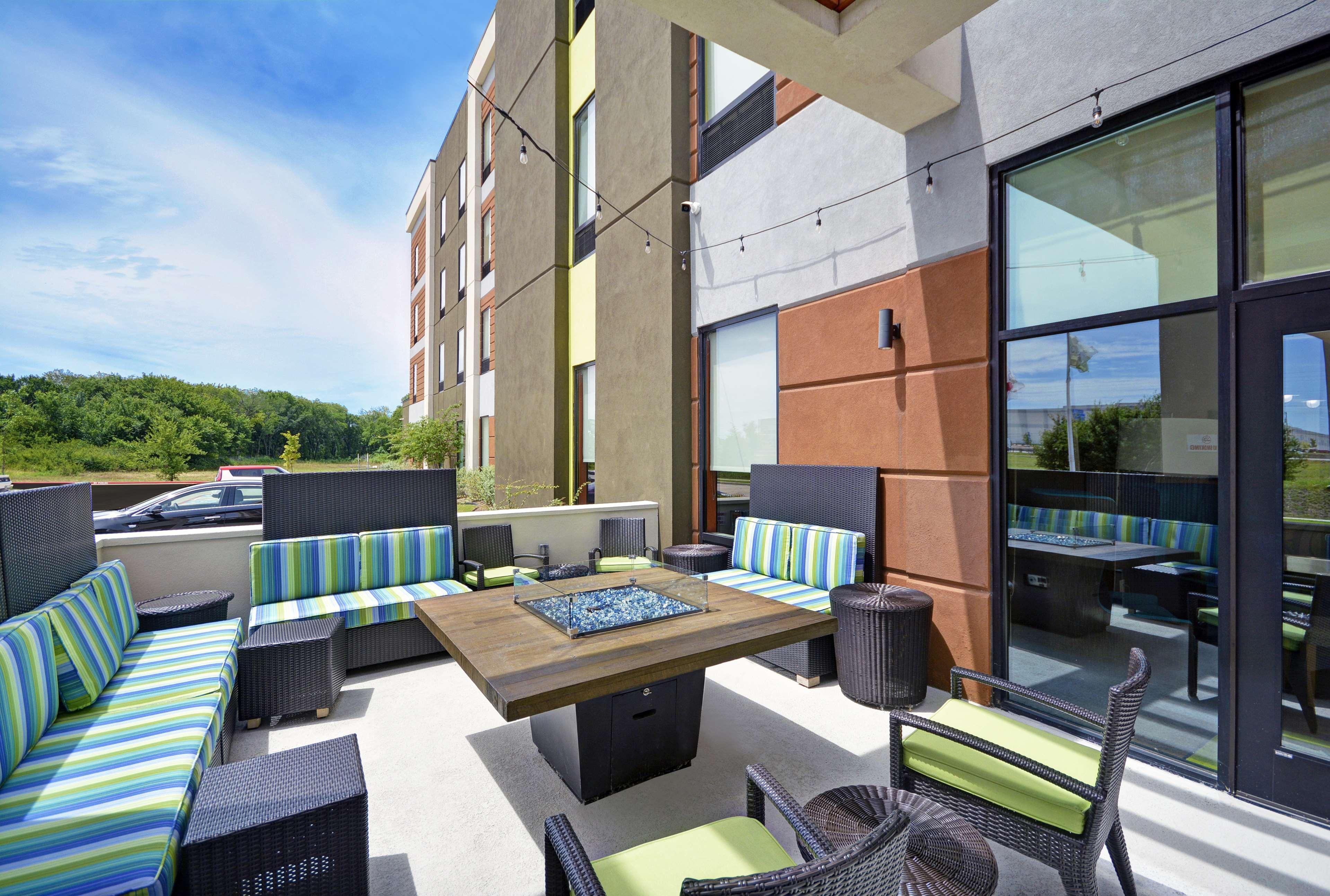 Home2 Suites By Hilton Dallas Desoto Bagian luar foto